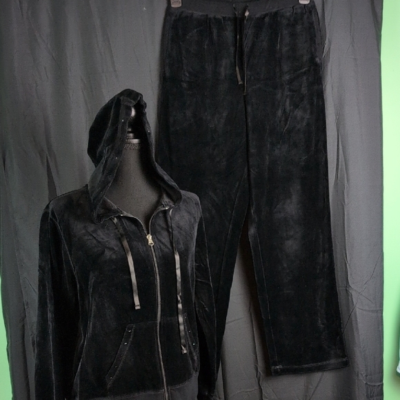 Chic Black Velour Hoodie and Pants Set. By Design Sport. S/L. NWT. - Picture 1 of 12